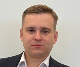 Максим Миронов