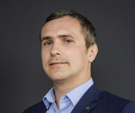 Александр Сухомлин